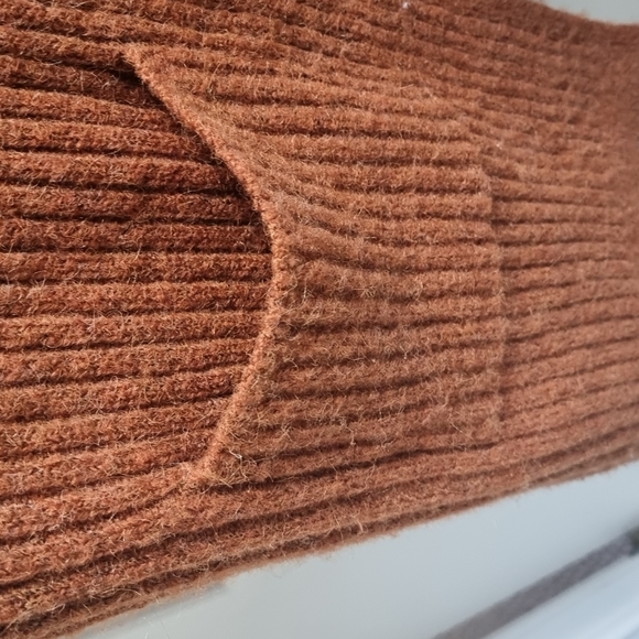 Cardigan - Picture 3 of 3